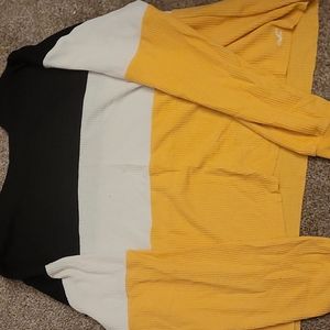 Hollister boyfriend tee